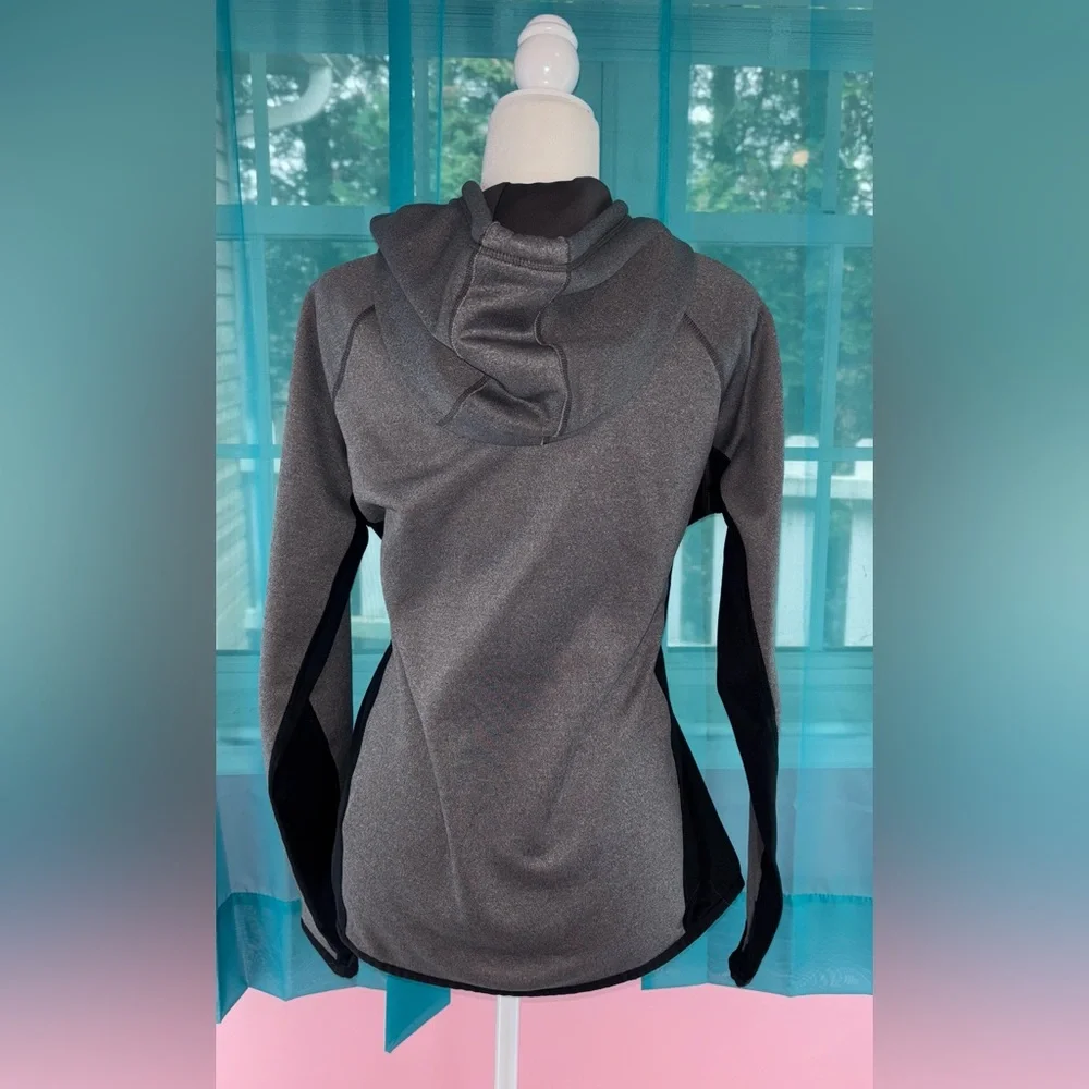 Under Armour ColdGear Hoodie Women’s Large Gray Performance Pullover Fleece Line - Picture 3 of 6